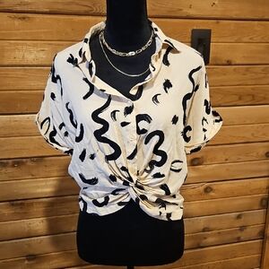 Cropped Brushstroke Short Sleeve Button Up Twist Front size Large